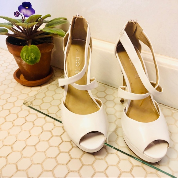 White cross strap aldo stilettos. - Picture 4 of 4